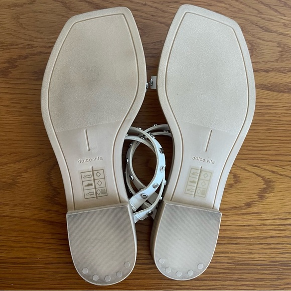 Dolce Vita Ibbie Ivory Studded Flat Sandals Size 7.5 - Picture 13 of 13
